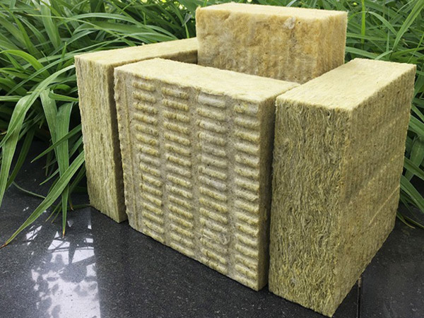 巖棉保溫板價格